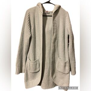 NWOT No Boundaries light green (Seafoam) colored long sleeved knit cardigan